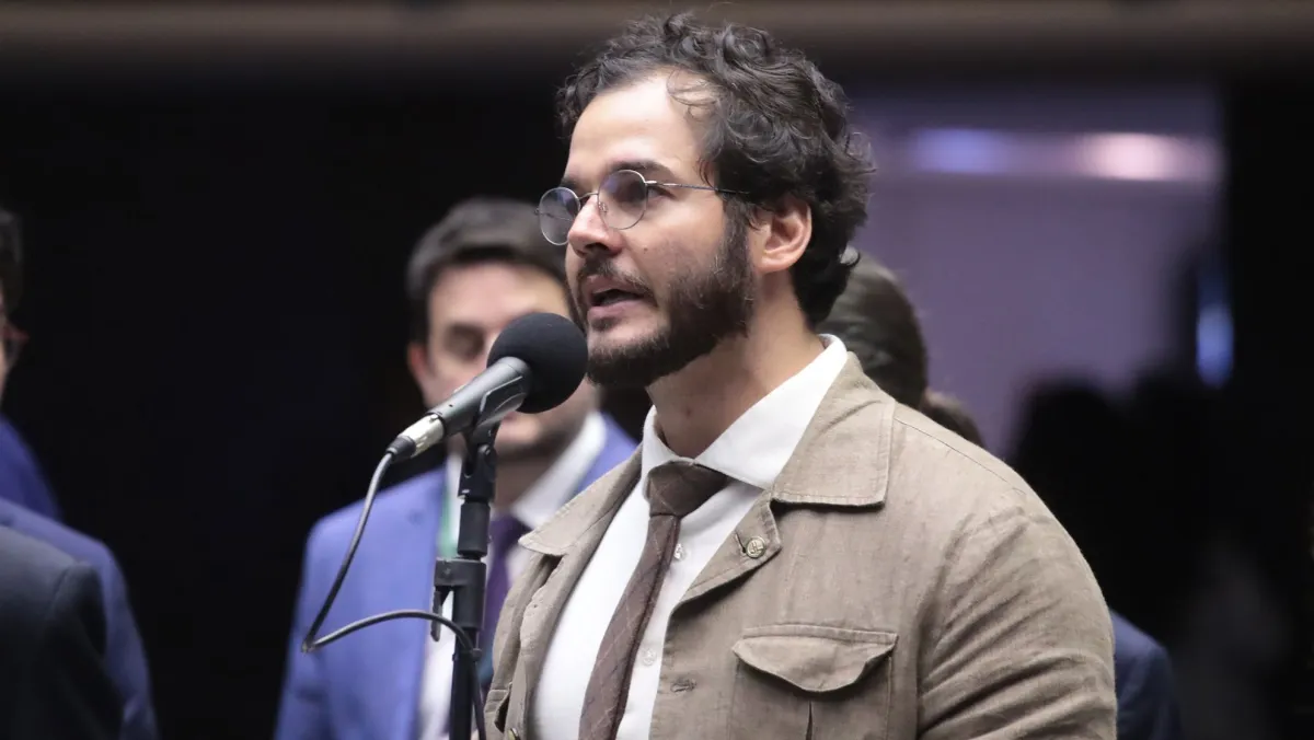 Túlio Gadêlha disputa vaga ao Senado por Pernambuco em 2026